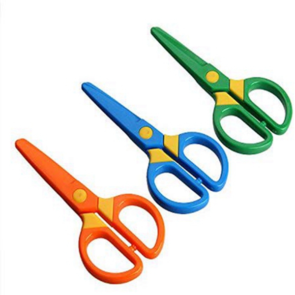 Racdde Plastic Safety Scissors, Toddlers Training Scissors, Pre-School Training Scissors and Offices Scissors (3pcs) Kids Paper-Cut (60 Sheets) 
